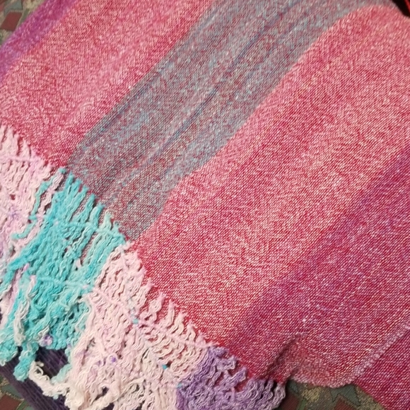 Pretty Color Block Scarf - Picture 3 of 4